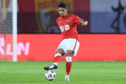 开云下载-中超第4轮最佳球员候选：卡尔德克阿德里安蒋光太