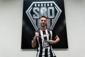 开云平台-官方：昂热租借阿贾克斯中场范登博门至本赛季结束