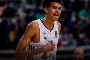 文班亚马宣布不出战世界杯 马刺收获佳人一心一意