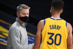 开云下载-第15人争夺进入白热化 谁是勇士后卫线最强盾牌？