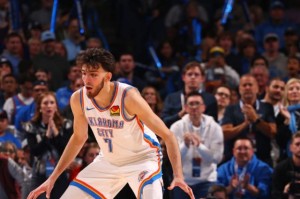 开云下载-盖帽第3+投篮180！他比文班更高效抢最佳新秀？