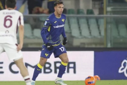 迪马：出租卢卡+诺阿-朗后，那不勒斯2000万签下中场乔瓦尼