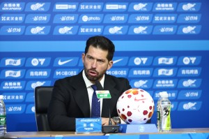 开云官网-三镇主帅：丢球因注意力不集中和自身失误，球员精气神很不错