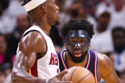 开云入口-另辟蹊径？美记：热火干脆尝试换恩比德搭档巴特勒