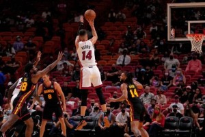 开云下载-19级新秀渴望续签大合同 新赛季或迎来集体爆发