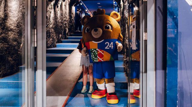 1687338472465081322.jpg 1687338472465081322.jpg