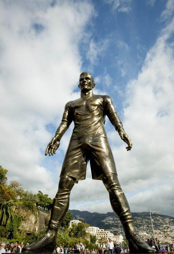 1646645027015098125.jpg o-CRISTIANO-RONALDO-570.jpg