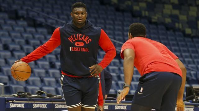1646663070888076221.jpg zion-williamson-dribbles-practicing-1568x877.jpg